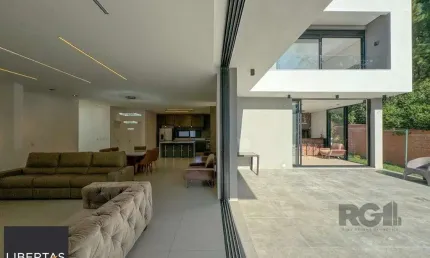 Casa Condominio para Venda - 340m², 4 dormitórios, sendo 4 suites, 4 vagas - Alphaville