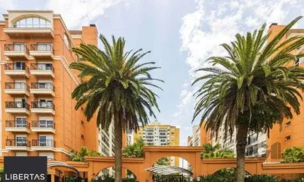Apartamento com 4 quartos à venda na Avenida Túlio de Rose, 400, Jardim Europa, Porto Alegre