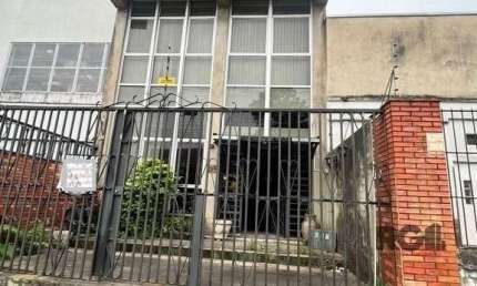 Prédio à venda na Rua Buarque de Macedo, 526, São Geraldo, Porto Alegre