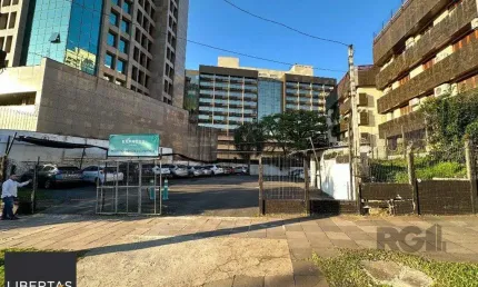 Terreno comercial para  comprar no bairro auxiliadora, porto alegre.