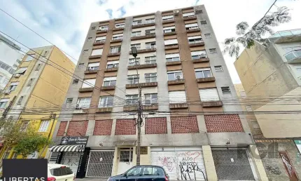 Apartamento de um dormitório na rua Washington Luiz, Centro Histórico de Porto Alegre.