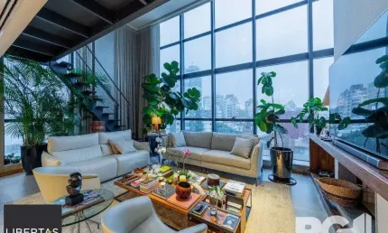 Belíssimo apartamento no Glass Aurélio andar alto,  Living com pé direito duplo,  174m² privativos finamente decorado no Moinhos de Vento
