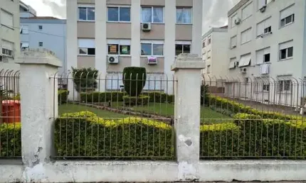Apartamento com 2 quartos à venda na Rua Coronel João Corrêa, 165, Passo da Areia, Porto Alegre