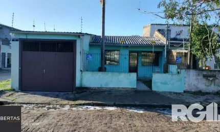 Casa com 2 quartos à venda na Rua Tenente Arizoly Fagundes, 2267, Restinga, Porto Alegre