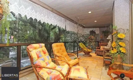 Excelente apartamento de 315m² com 3 dormitórios e 2 vagas.