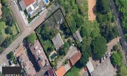 Terreno à venda na Rua Pinaré, 273, Vila Assunção, Porto Alegre