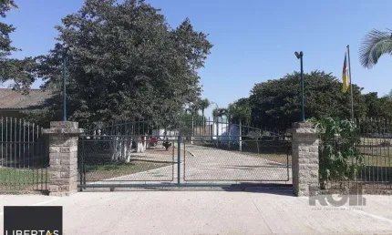 Chácara / sítio com 2 quartos à venda na Rua Stringhini, 96, Hípica, Porto Alegre