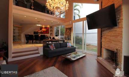 Casa para Venda - 650m², 4 dormitórios, sendo 3 suites, 4 vagas - Chácara das Pedras