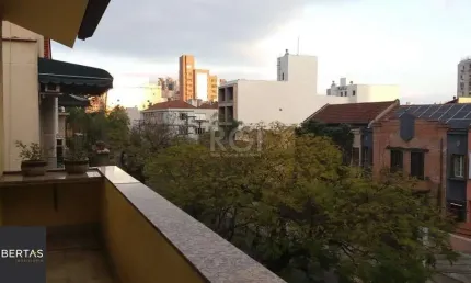 Casa para Venda - 300m², 5 dormitórios, sendo 1 suites, Bela Vista