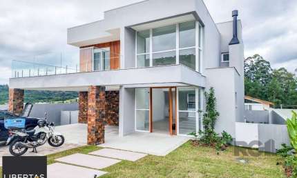 Casa Condominio para Venda - 292m², 4 dormitórios, sendo 4 suites, 2 vagas - Alphaville