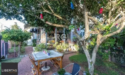 Casa para Venda - 200m², 3 dormitórios, sendo 1 suites, 2 vagas - Vila Assunção