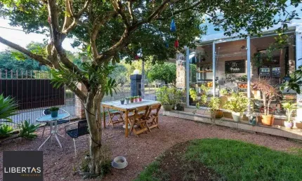 Casa para Venda - 200m², 3 dormitórios, sendo 1 suites, 2 vagas - Vila Assunção