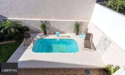Casa Condominio para Venda - 203.02m², 3 dormitórios, sendo 3 suites, 4 vagas - Hípica