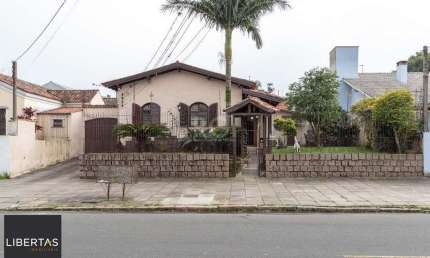 Casa para Venda - 380m², 3 dormitórios, sendo 1 suites, 3 vagas - Tristeza