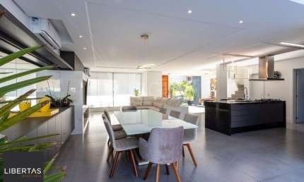 Casa Condominio para Venda - 280m², 3 dormitórios, sendo 3 suites, 4 vagas - Lagos De Nova Ipanema