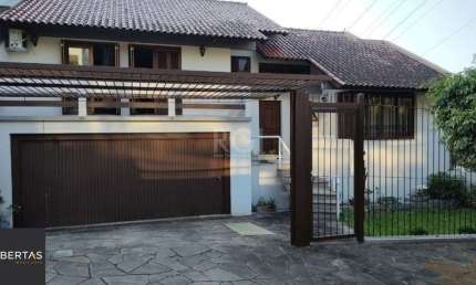 Casa Condominio para Venda - 308m², 5 dormitórios, sendo 1 suites, 3 vagas - Nonoai
