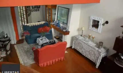Casa para Venda - 290m², 3 dormitórios, sendo 1 suites, 3 vagas - Nonoai
