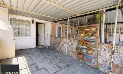Casa com 2 quartos à venda na Avenida João Antônio Silveira, 1015, Restinga, Porto Alegre