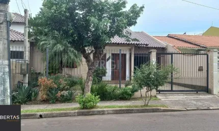 Casa para Venda - 135m², 3 dormitórios, sendo 1 suites, 2 vagas - Vale Do Sol