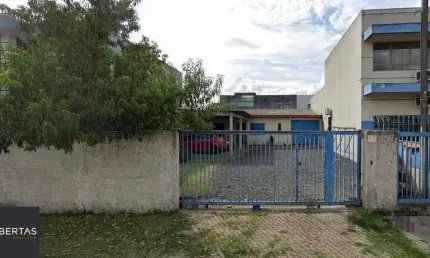Casa com 2 quartos à venda na Rua Vereador Alcides Nascimento, 83, Rio Branco, Canoas