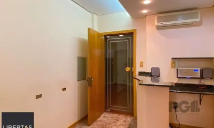 APARTAMENTO DE FRENTE  PRONTO PARA USO - CENTRO HISTÓRICO