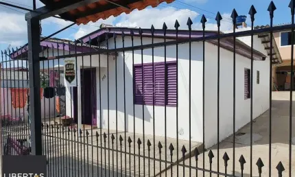 Casa 2 dormitórios, 1 vaga de garagem, Bairro Marechal Rondon