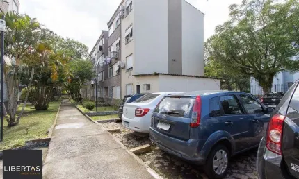 Excelente apartamento no bairro cristal com 1 dormitório, living, banheiro e cozinha.