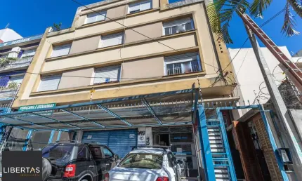 Kitnet / Stúdio à venda na Rua Santo Antônio, 233, Floresta, Porto Alegre