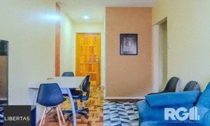 Apartamento com 1 quarto e 47m² à venda em Medianeira, Porto Alegre.