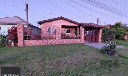 Casa com 3 quartos à venda na Rua A, 200, Extrema, Porto Alegre