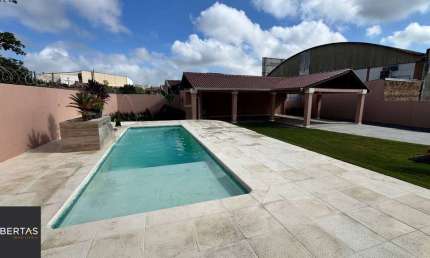 Casa com 5 quartos à venda na Rua Atílio Supertti, 87, Vila Nova, Porto Alegre