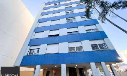 Apartamento junto ao Hospital de Clínicas 2 dormit, elevador e vaga