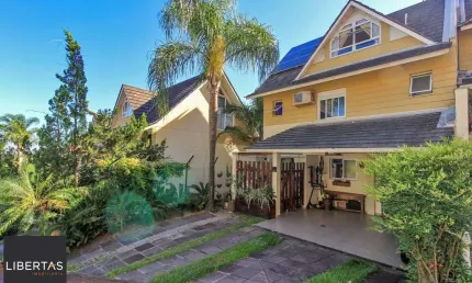 Casa em Condomínio - Imóvel Raro - Excelente Pátio Privativo