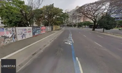 Terreno na Av Loureiro da Silva com 542m², Cidade Baixa, POA