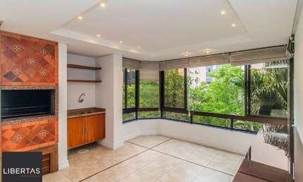 Apartamento com 118m² e 3 dormitórios, 1 suíte, 2 vagas no bairro Higienópolis