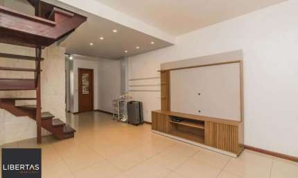 Casa em Condomínio de 3 dormitórios, no Bairro Ipanema