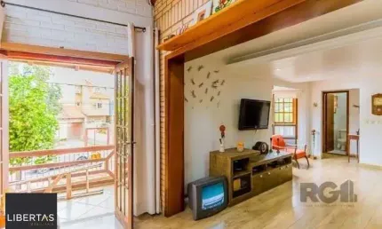Casa com 126 metros privativos no Bairro Jardim Itu