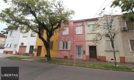 Casa com 3 quartos à venda na Rua Dom João VI, 161, Medianeira, Porto Alegre