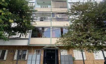 EEXCELENTE  APARTAMENTO DE 2 DORM TRANSFORMADO EM 3, CIDADE BAIXA. CÓD RP389820