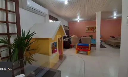 Casa com 3 quartos à venda na Rua Jair de Moura Calixto, 60, Ipanema, Porto Alegre
