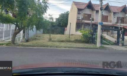 Terreno à venda na Rua Doutor Sady Soares, 69, Guarujá, Porto Alegre