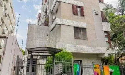 Sala,bairro Petrópolis, com ampla metragem,43,20M2, conservação impecável