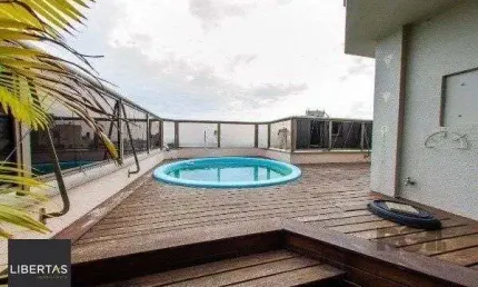 Vende-se ampla cobertura com 2 quartos transformados em 1 ampla suíte martes com closet, piscina, vista panoramica - 175m² - Auxiliadora