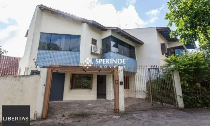 Excelente casa , com 126m2 de área privativa no Bairro Vila Floresta