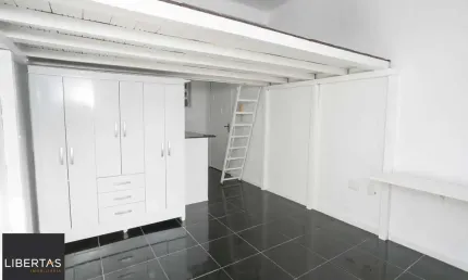 Studio no Centro Histórico - para morar ou investir
