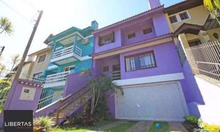 Casa para Venda - 205m², 3 dormitórios, sendo 1 suites, 2 vagas - Altos Do Ipê
