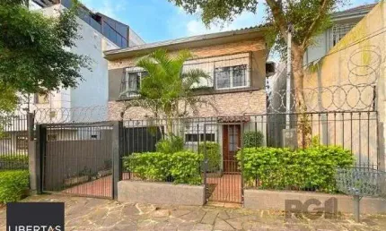 Casa para Venda - 240m², 4 dormitórios, 3 vagas - Nonoai