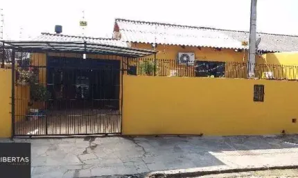 Casa para Venda - 130m², 3 dormitórios, 2 vagas - Restinga