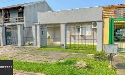 Casa para Venda - 137m², 3 dormitórios, sendo 1 suites, 3 vagas - Imperial Parque