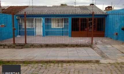 Casa para Venda - 92m², 3 dormitórios, 2 vagas - Restinga